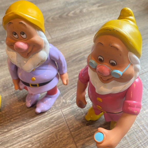 5 of the 7 Seven Dwarfs Toys from Snow White approximately 6 inches in height - Picture 5 of 6